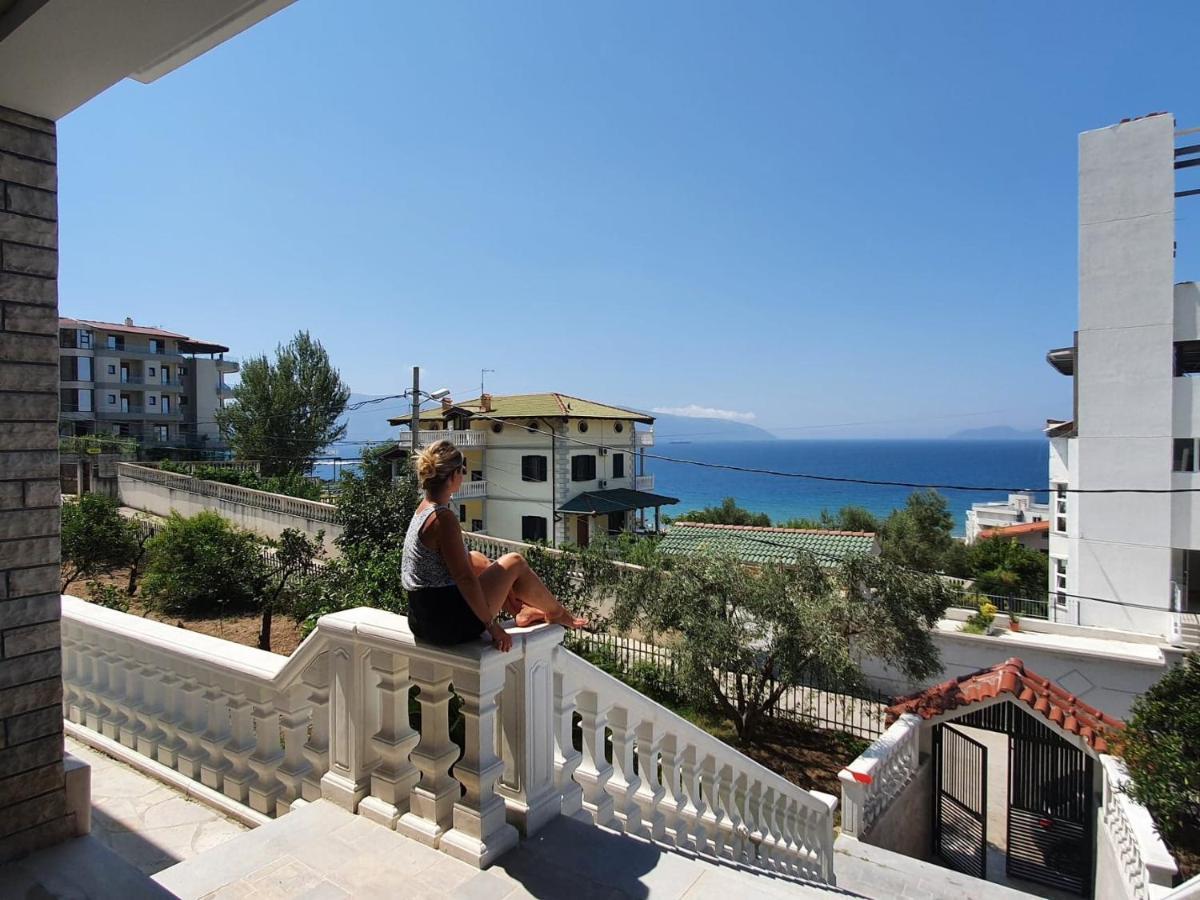 Villa Mare - For Families & Groups Vlorë Exteriör bild