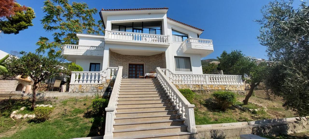 Villa Mare - For Families & Groups Vlorë Exteriör bild